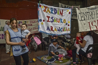 Protesta por la Escuela Isauro Arancibia